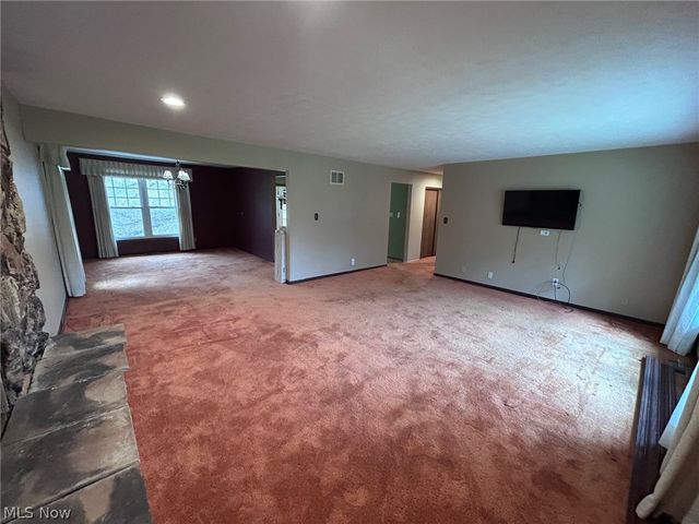 3035 Indian Run Road, Marietta, OH 45750