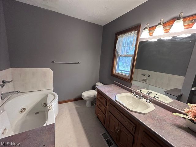 3035 Indian Run Road, Marietta, OH 45750