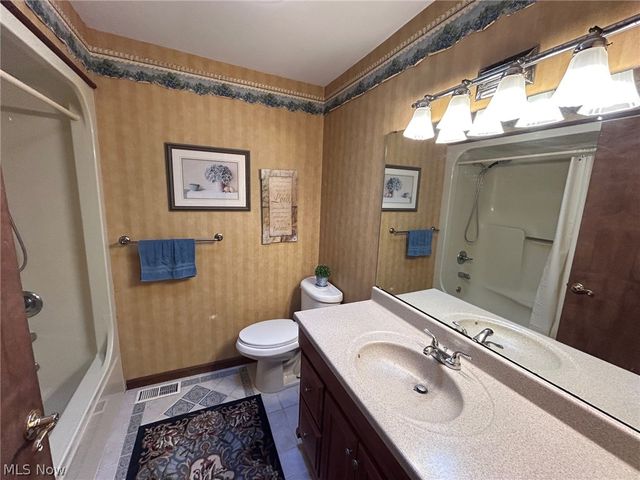 3035 Indian Run Road, Marietta, OH 45750