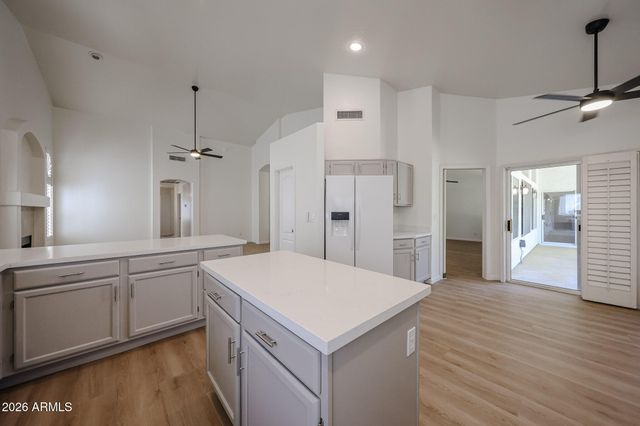 1330 E VOLTAIRE Avenue, Phoenix, AZ 85022