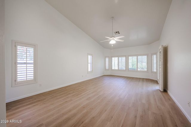 1330 E VOLTAIRE Avenue, Phoenix, AZ 85022