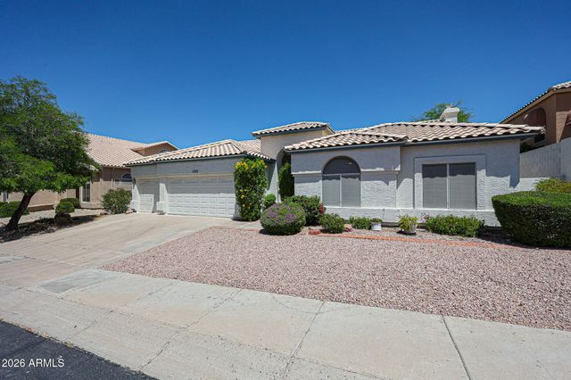 1330 E VOLTAIRE Avenue, Phoenix, AZ 85022