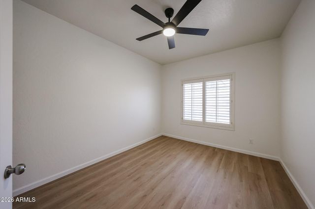 1330 E VOLTAIRE Avenue, Phoenix, AZ 85022