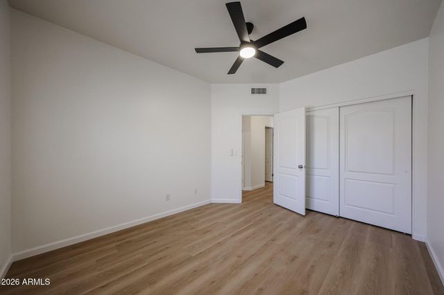 1330 E VOLTAIRE Avenue, Phoenix, AZ 85022