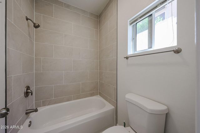 1330 E VOLTAIRE Avenue, Phoenix, AZ 85022