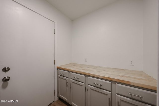 1330 E VOLTAIRE Avenue, Phoenix, AZ 85022