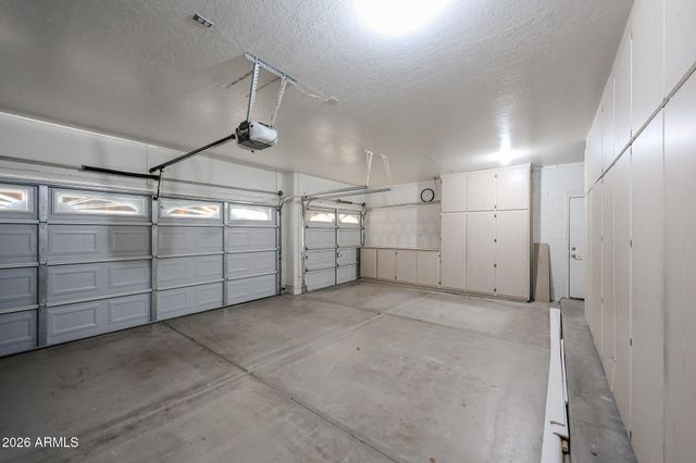 1330 E VOLTAIRE Avenue, Phoenix, AZ 85022