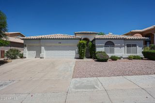 1330 E VOLTAIRE Avenue, Phoenix, AZ 85022