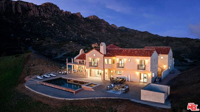 8567 Rd Mipolomol Road, Malibu, CA 90265