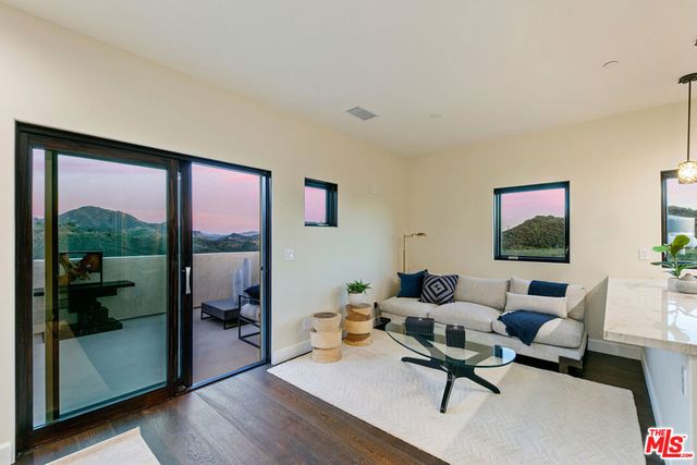 8567 Rd Mipolomol Road, Malibu, CA 90265