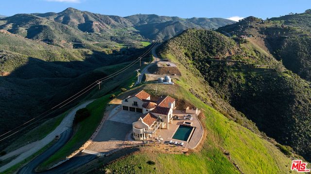 8567 Rd Mipolomol Road, Malibu, CA 90265