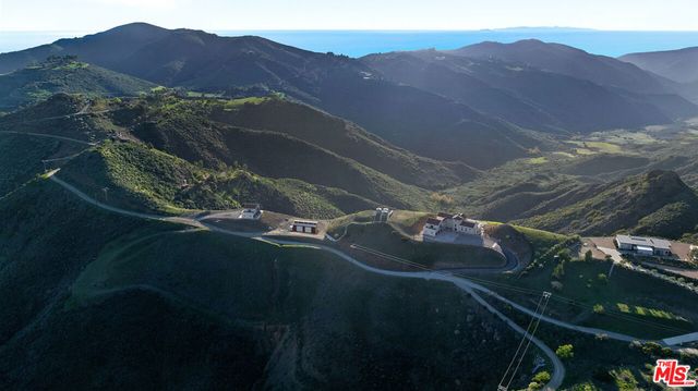 8567 Rd Mipolomol Road, Malibu, CA 90265