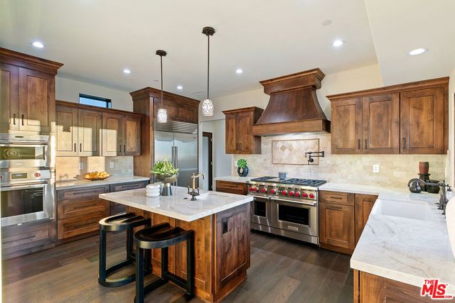 8567 Rd Mipolomol Road, Malibu, CA 90265