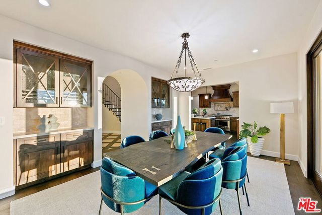 8567 Rd Mipolomol Road, Malibu, CA 90265