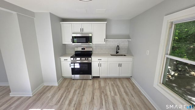2 Maria Hotchkiss Road, Prospect, CT 06712