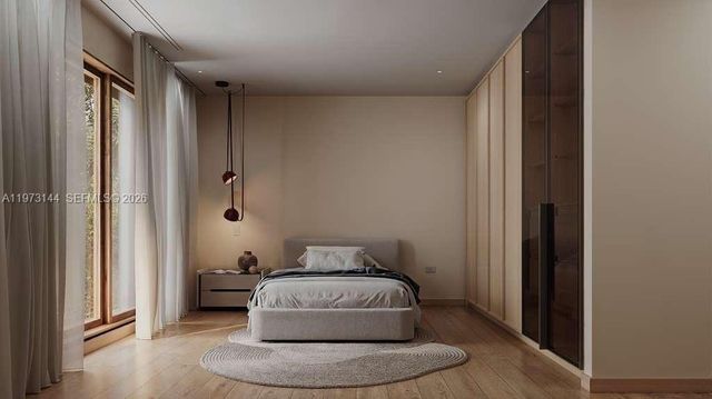 72 W Shore Dr W, Miami, FL 33133