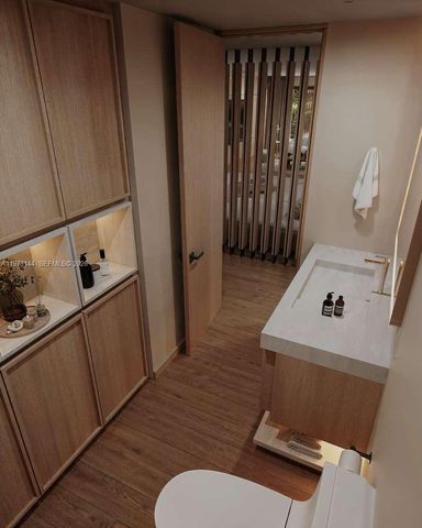 72 W Shore Dr W, Miami, FL 33133