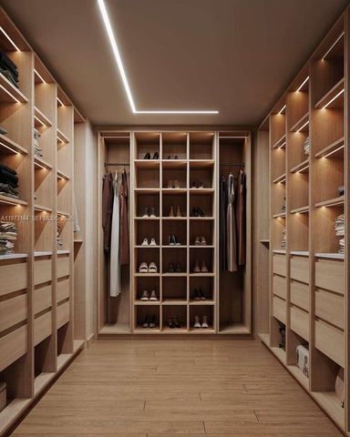 72 W Shore Dr W, Miami, FL 33133