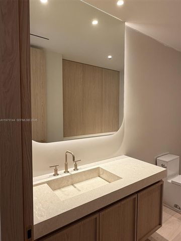 72 W Shore Dr W, Miami, FL 33133