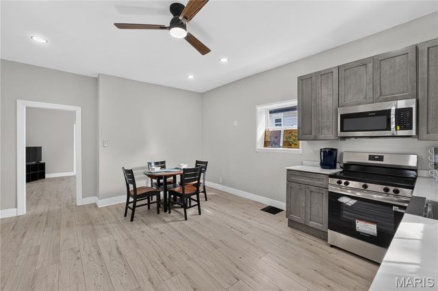 914 Dammert Avenue, St Louis, MO 63125