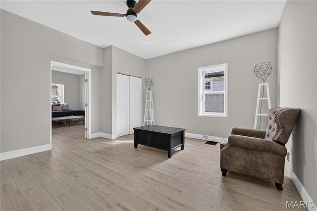 914 Dammert Avenue, St Louis, MO 63125