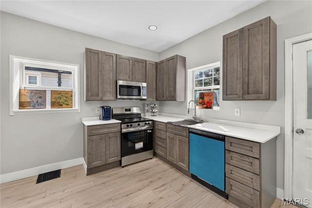 914 Dammert Avenue, St Louis, MO 63125