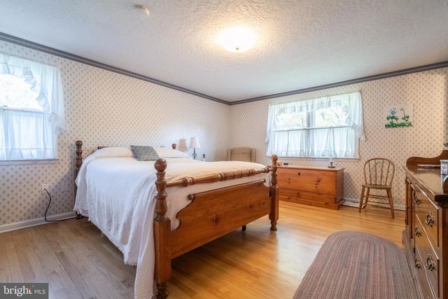 106 CIRCLE DR, York, PA 17406