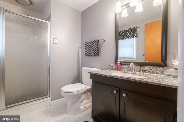 106 CIRCLE DR, York, PA 17406