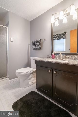 106 CIRCLE DR, York, PA 17406