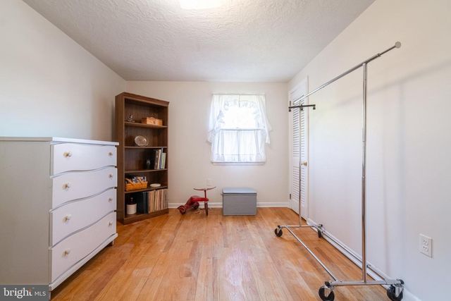 106 CIRCLE DR, York, PA 17406