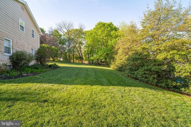 106 CIRCLE DR, York, PA 17406