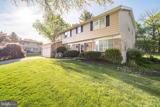 106 CIRCLE DR, York, PA 17406