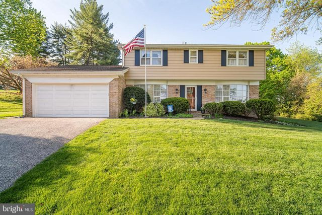 106 CIRCLE DR, York, PA 17406