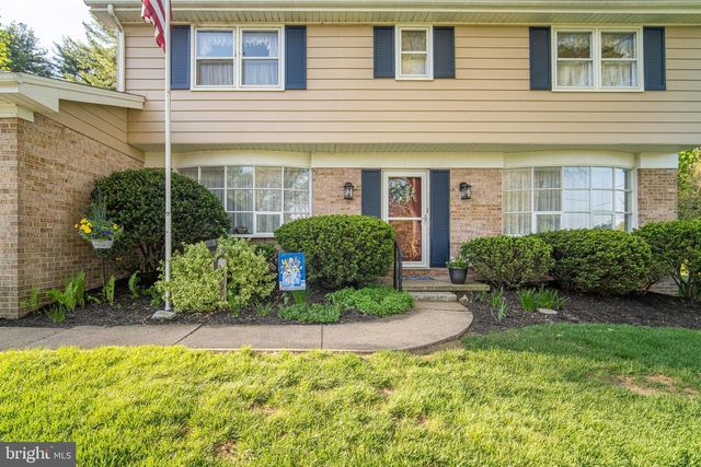 106 CIRCLE DR, York, PA 17406