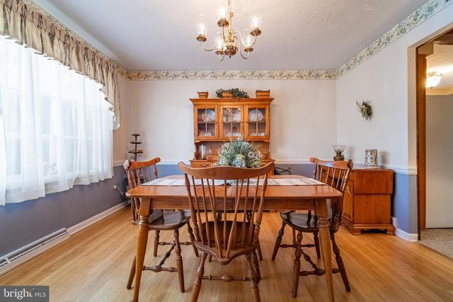 106 CIRCLE DR, York, PA 17406