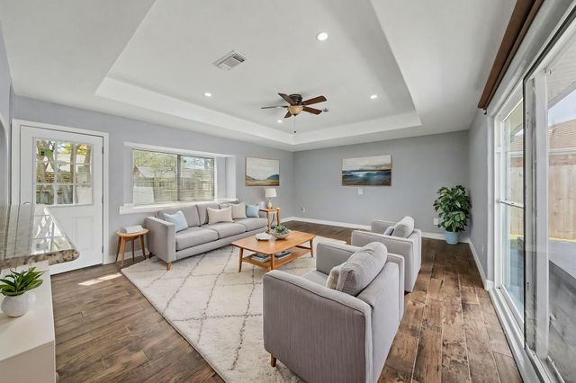 2015 Williamsburg Court N, League City, TX 77573