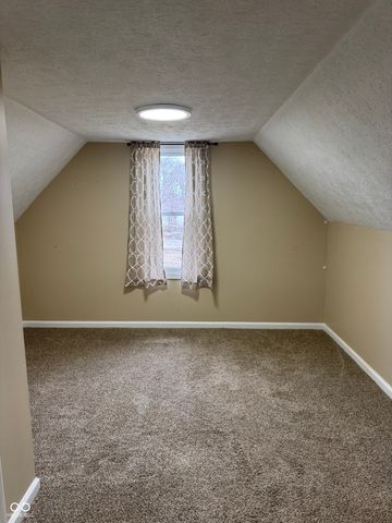 305 N Market Street, Waynetown, IN 47990