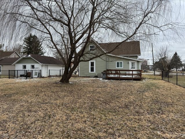 305 N Market Street, Waynetown, IN 47990