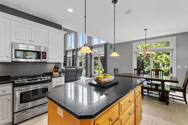 236 E THORNBROOK LANE, Appleton, WI 54913
