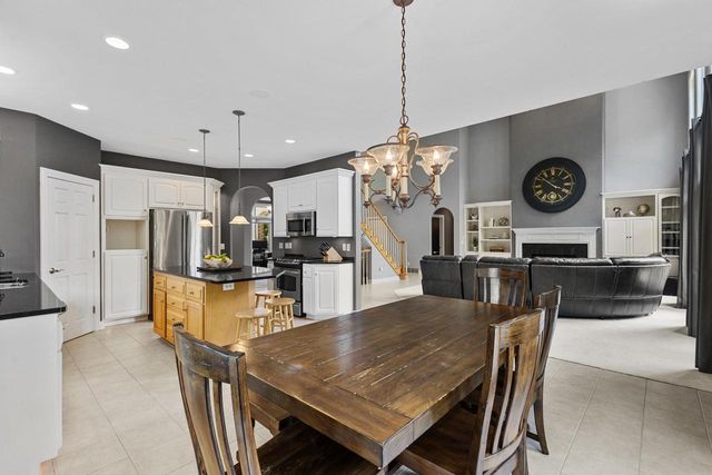 236 E THORNBROOK LANE, Appleton, WI 54913