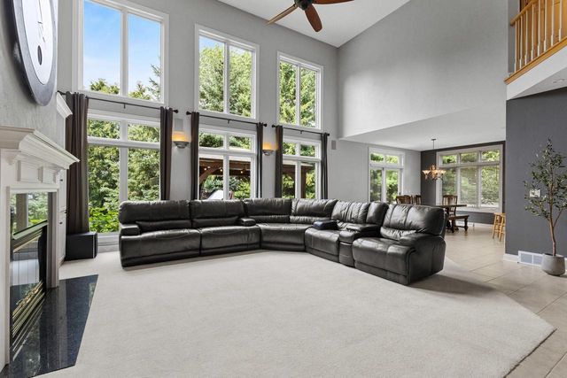 236 E THORNBROOK LANE, Appleton, WI 54913