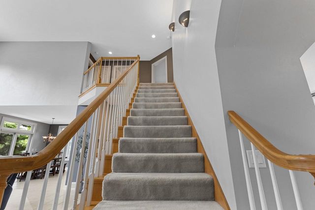 236 E THORNBROOK LANE, Appleton, WI 54913