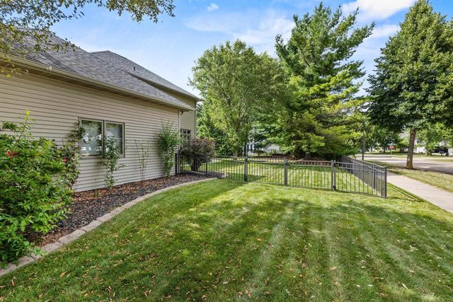 236 E THORNBROOK LANE, Appleton, WI 54913