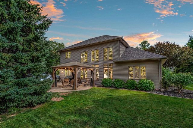 236 E THORNBROOK LANE, Appleton, WI 54913