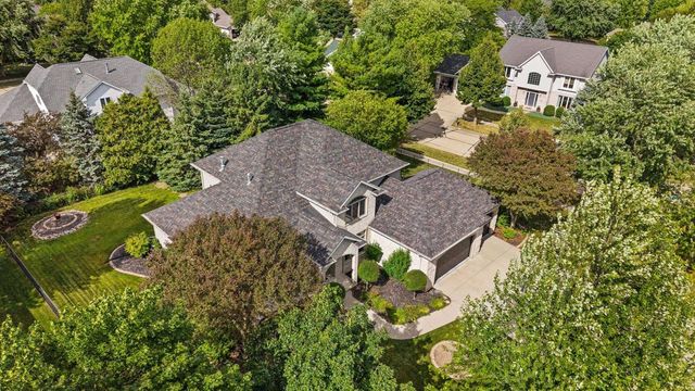 236 E THORNBROOK LANE, Appleton, WI 54913
