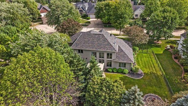 236 E THORNBROOK LANE, Appleton, WI 54913