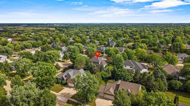 236 E THORNBROOK LANE, Appleton, WI 54913