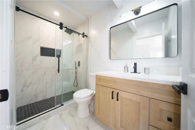 6640 Farmdale, North Hollywood, CA 91606