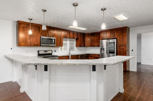 2288 Woodward Avenue, Columbus, OH 43219