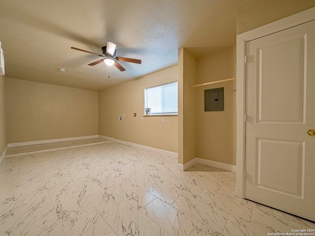 219 E Formosa, San Antonio, TX 78221